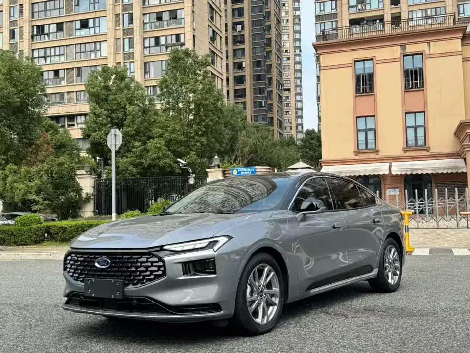 Ford Mondeo EcoBoost 245 Luxury 2024