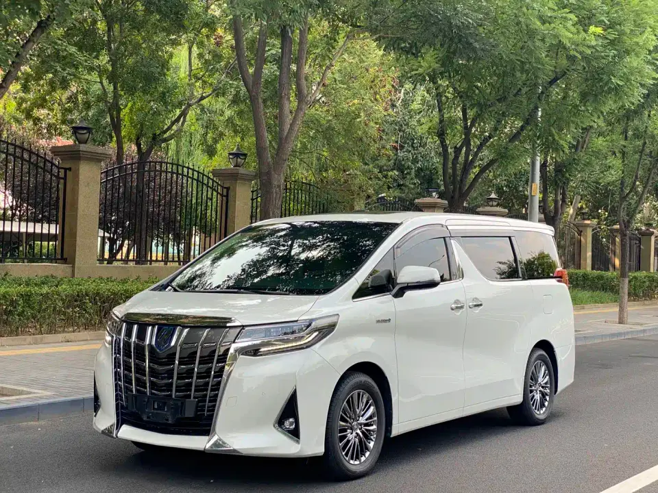 Toyota Alphard Hybrid 2.5L Premium Edition 2019