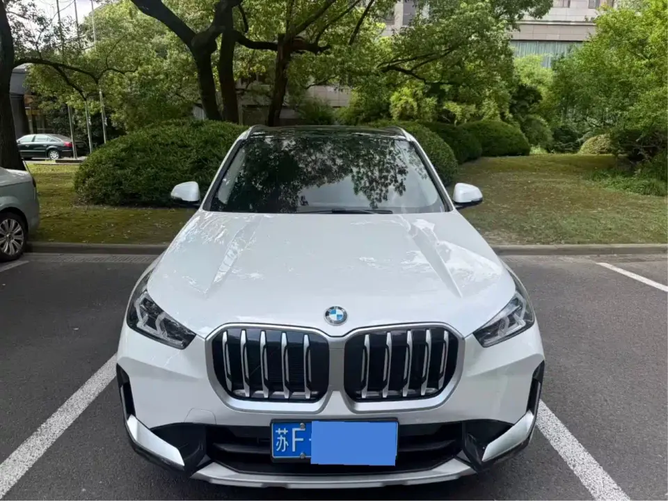BMW X1 sDrive25Li X Design Package 2025