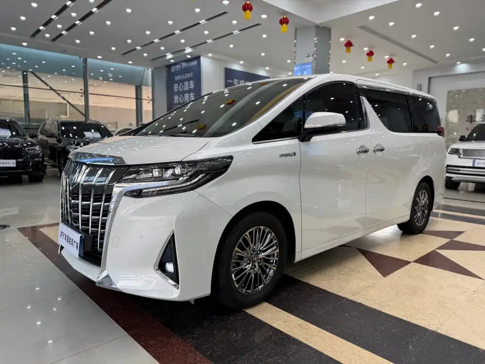 Toyota Alphard Hybrid 2.5L Premium 2022