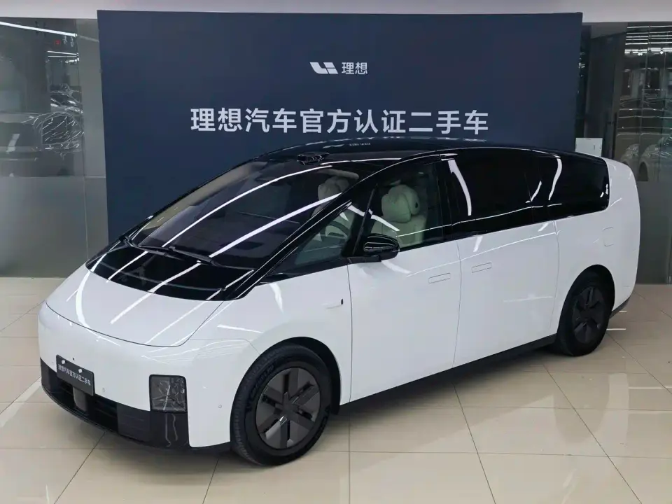 Li Auto MEGA Model Home Family Special Edition 2025