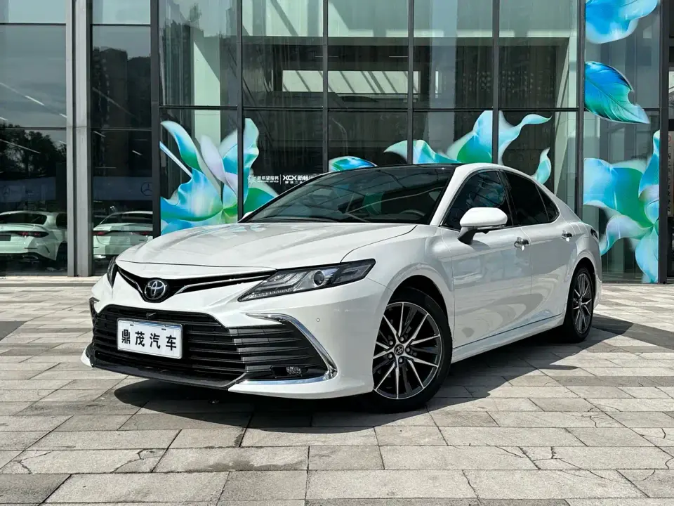 Toyota Camry 2.5G Luxury Edition 2023