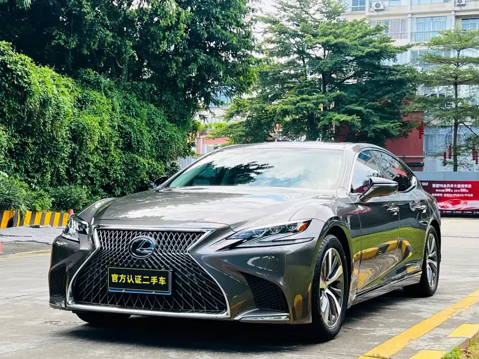 Lexus LS 500h Excellence (China VI) 2020