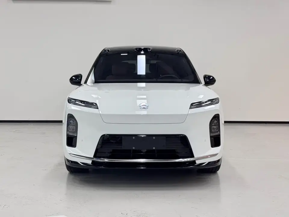 NIO ES8 Model 6-Seat Executive Luxury Edition 2025