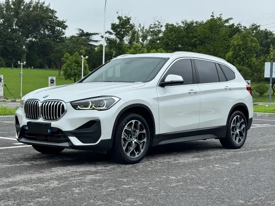 BMW X1 sDrive25Li Leading Model 2021