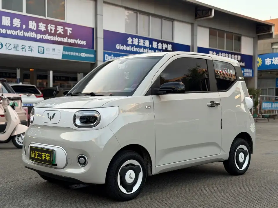 Wuling Motors Hongguang MINIEV 3rd Gen 215km Advanced 2025