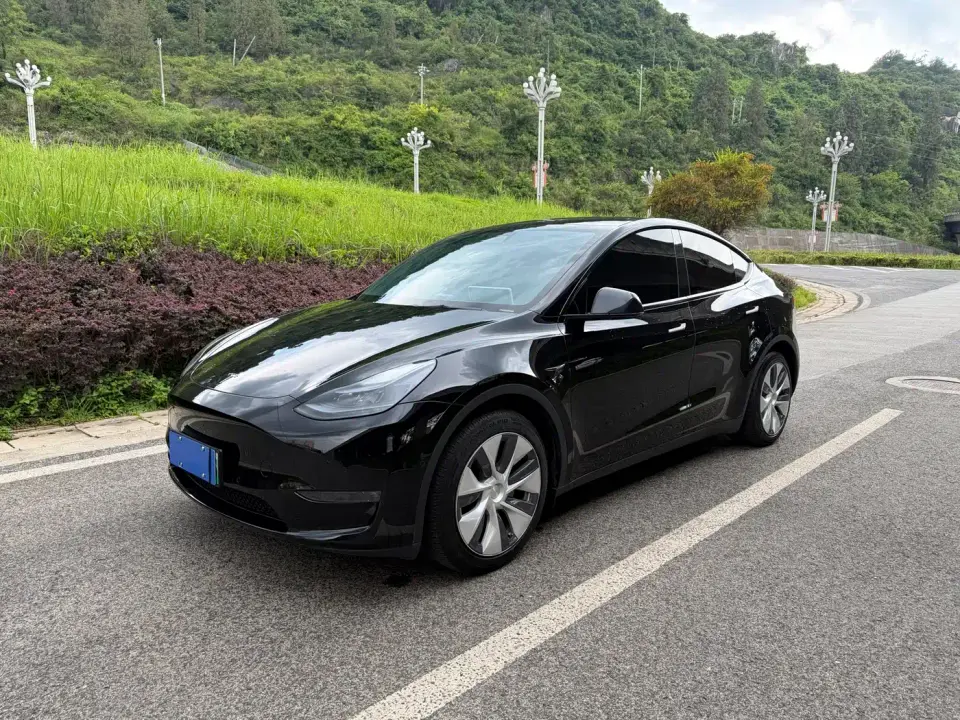 Tesla Model Y Facelift Long Range All-Wheel Drive Version 2023