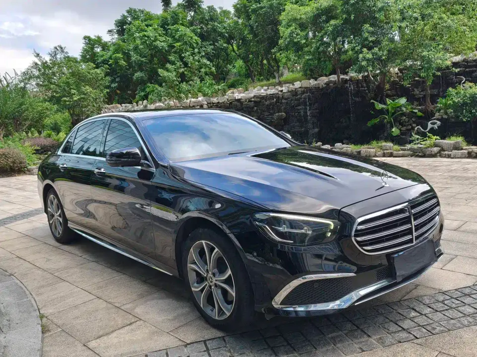 Mercedes-Benz E-Class Facelift E 300 L Sport Luxury Style 2022