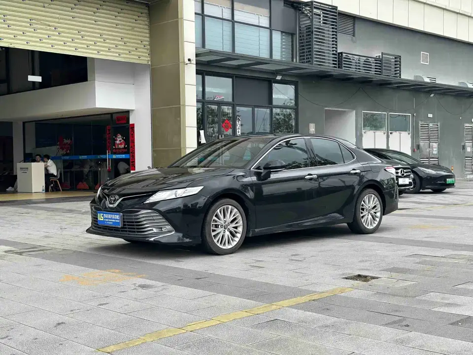 Toyota Camry Facelift 2.5G Luxury Edition 2020