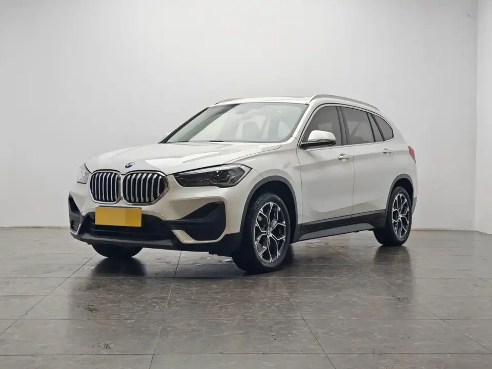 BMW X1 sDrive25Li Leading 2021