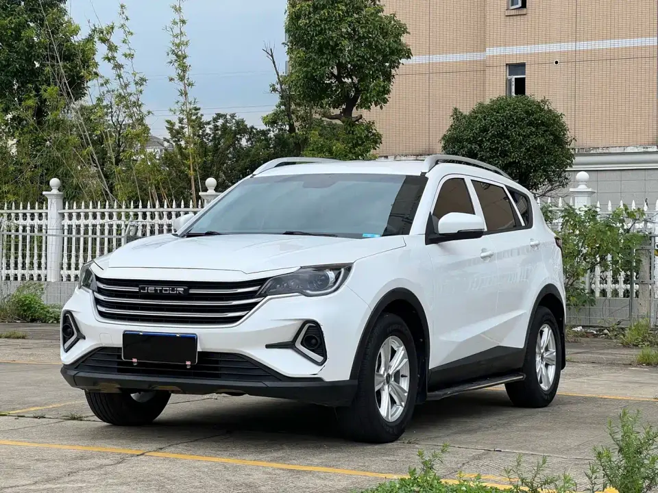 Jetour X70M 1.5T Manual Avant-garde Partner 7-seater 2022