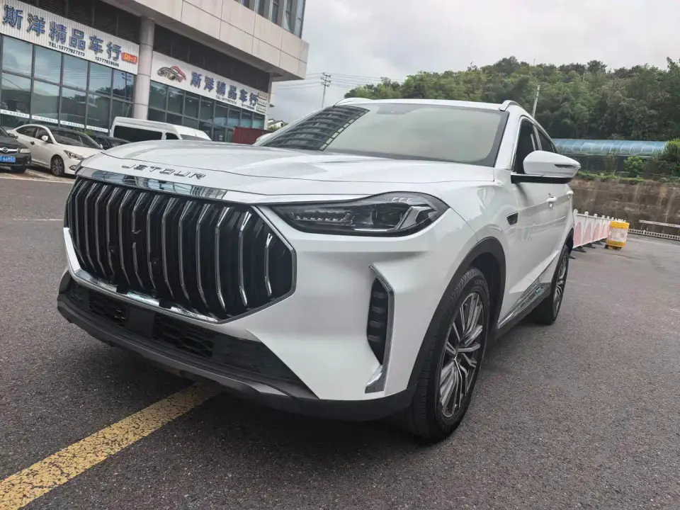 Jetour X70 PLUS Champion Edition 1.5T DCT Champion PRO 7-seater 2025