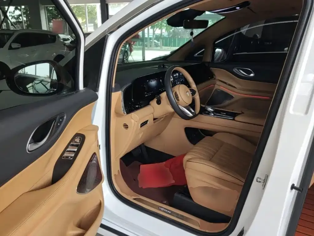Voyah Auto Voyah Dreamer Low-carbon Dream+Smart Package 2024 — фото 16