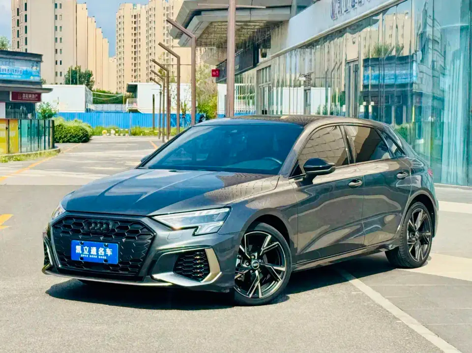 Audi A3 Model Sportback 35 TFSI RS Edition 2024
