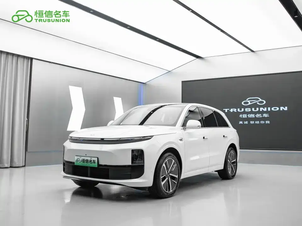 Li Auto L6 Pro 2025