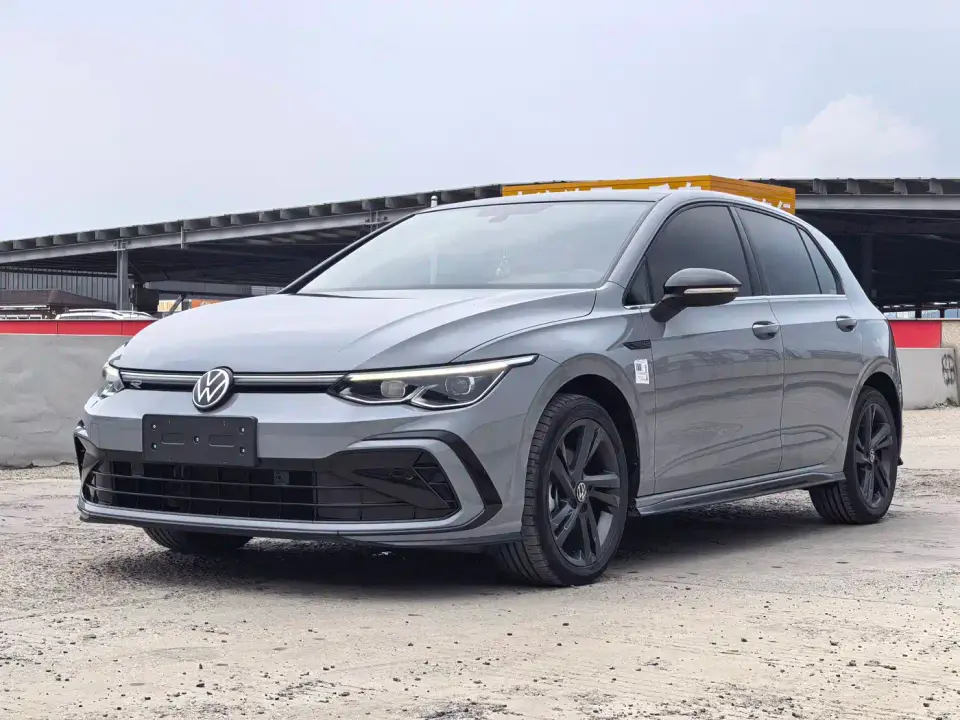 Volkswagen Golf Model 280TSI DSG R-Line 2023