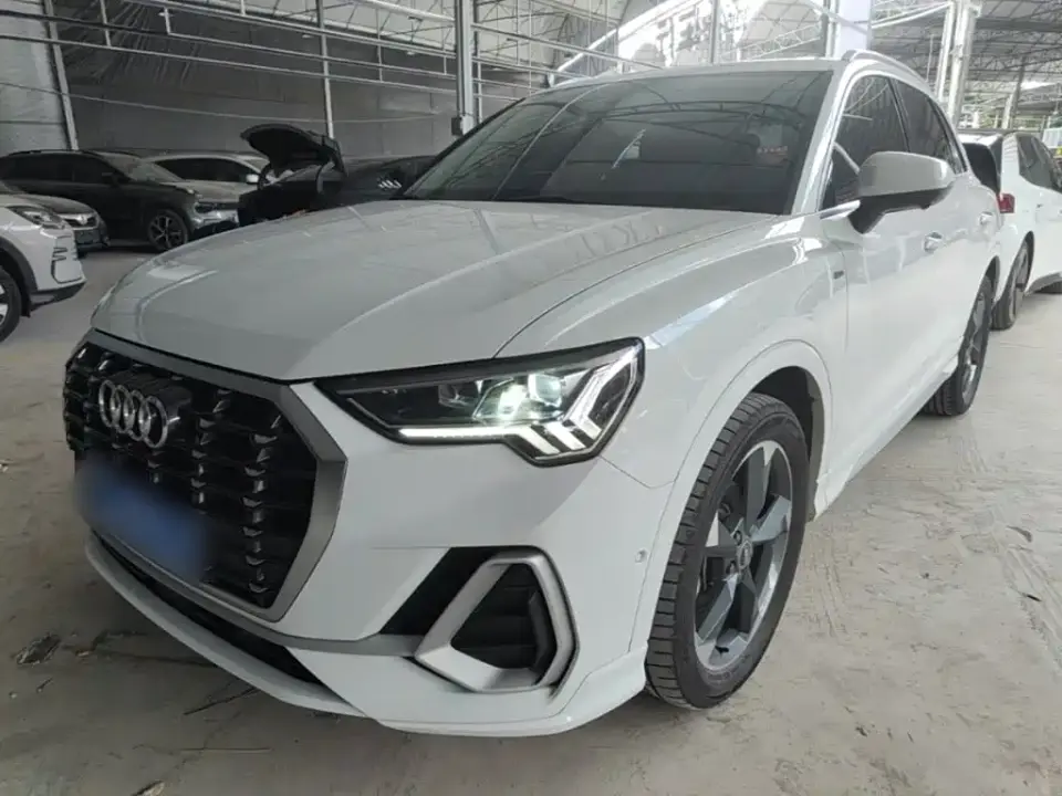 Audi Q3 35 TFSI Fashion Dynamic Model (1.5T) 2023