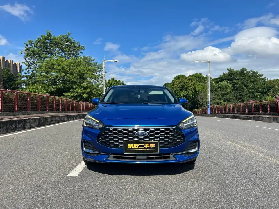Ford Focus Sedan EcoBoost 180 Auto Trend 2021