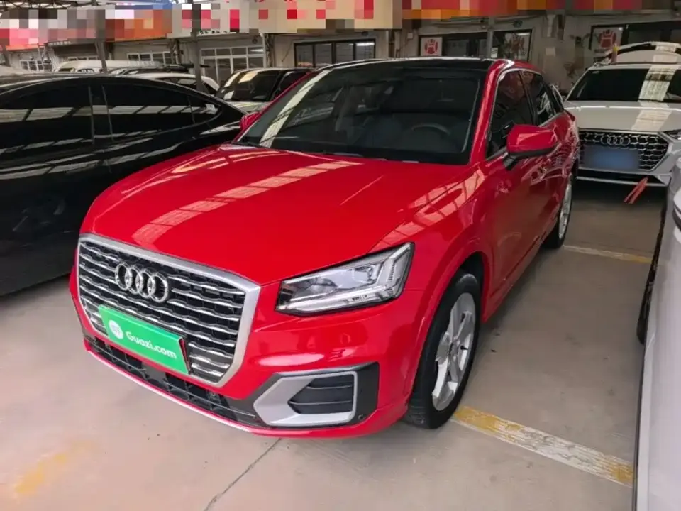 Audi Q2L 35 TFSI Fashion Elegance Model 2020