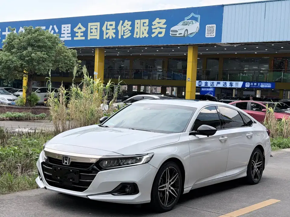 Honda Accord 260TURBO Phantom Night Premium 2022