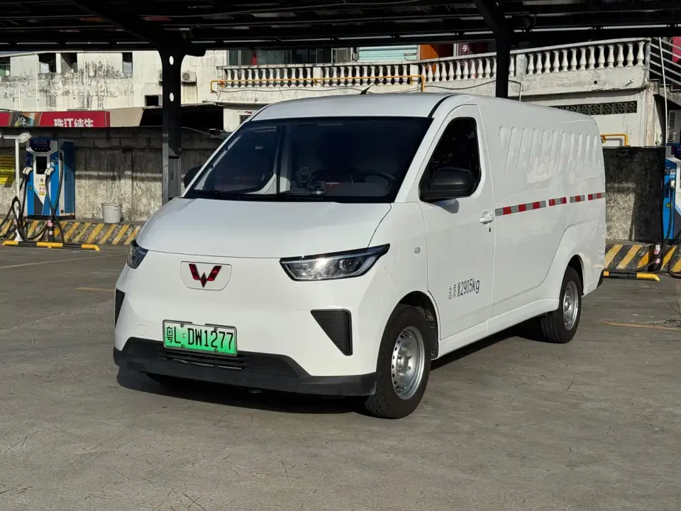 Wuling Motors Wuling Yangguang Model 300km Comfort Enclosed Window Version 75kW 2026