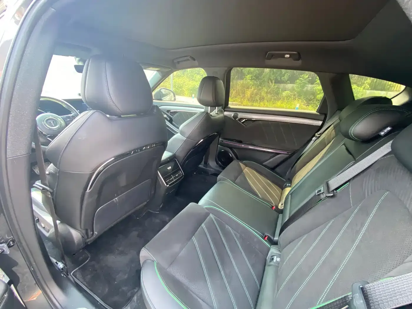 Voyah Auto VOYAH FREE 318 318km RWD Touring Edition 2025 — фото 6
