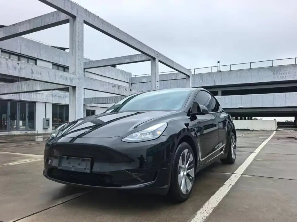 Tesla Model Y Facelift Rear-Wheel Drive Version 2023