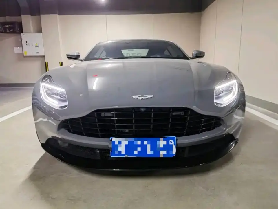 Aston Martin DB11 4.0T V8 Coupe 2022