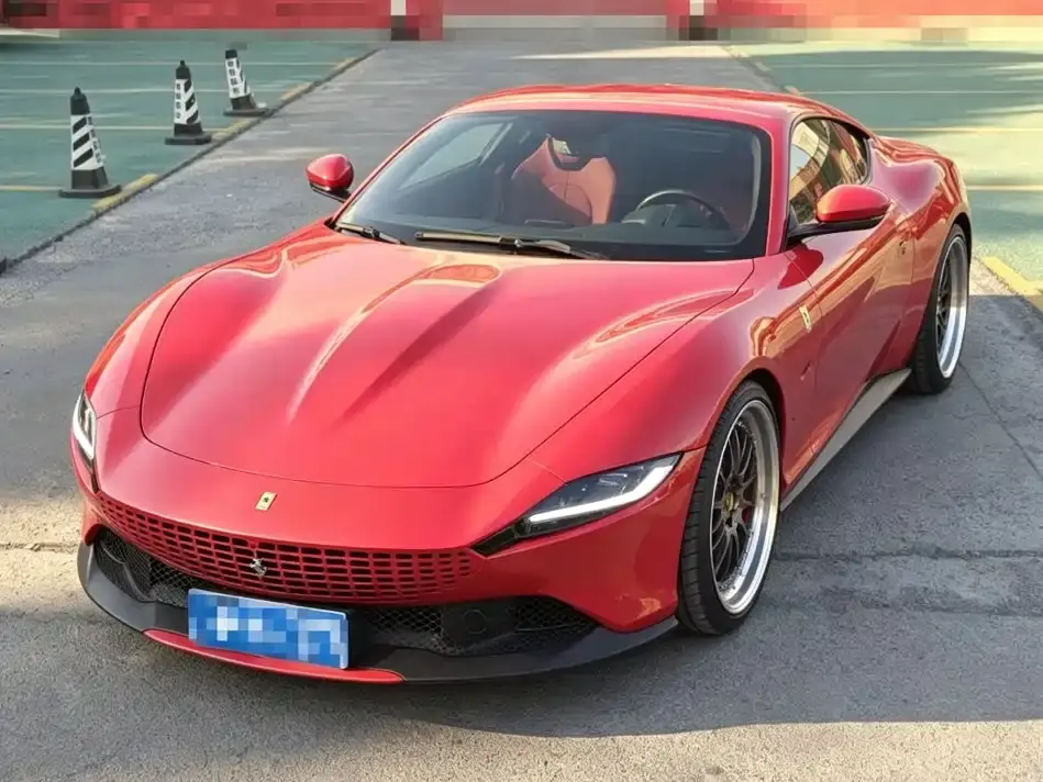 Ferrari Roma 3.9T V8 2023