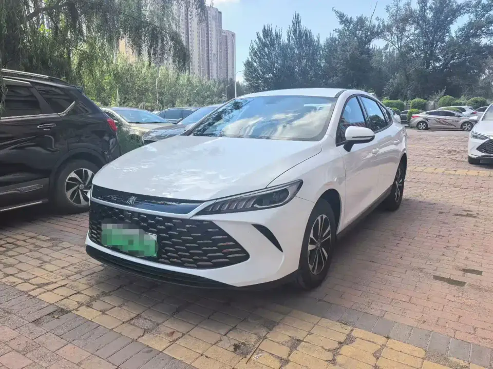 BYD Qin PLUS DM-i Smart Edition 128KM Progressive 2025