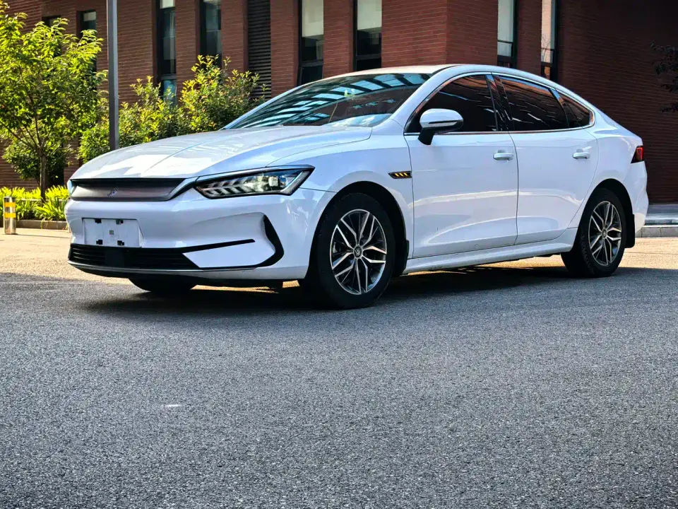 BYD Qin PLUS EV 500KM Luxury Model 2022