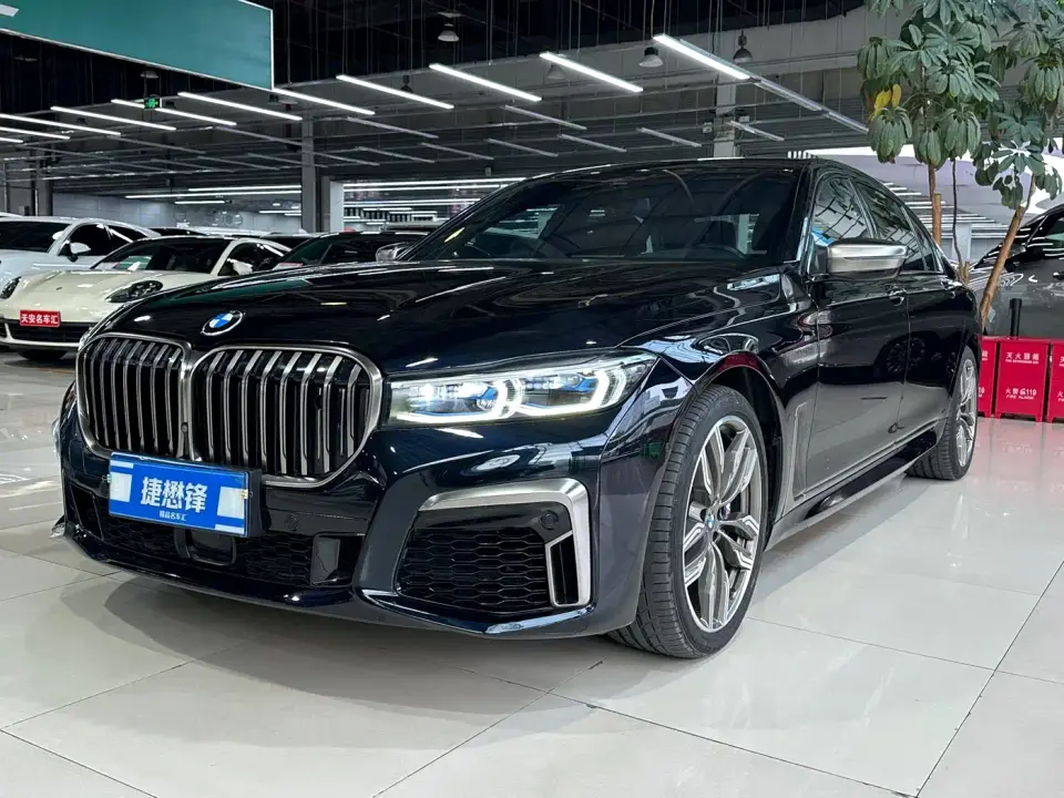 BMW 7 Series Facelift M760Li xDrive V12 Sport Package 2021