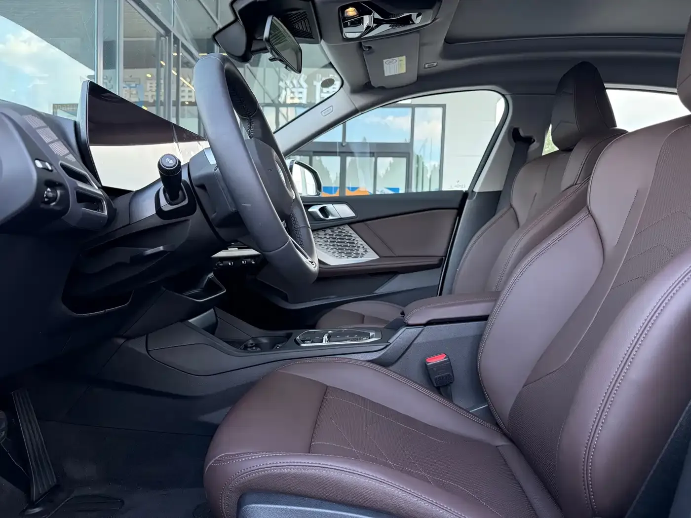 BMW 2 Series 225L M Sport Package 2026 — фото 4