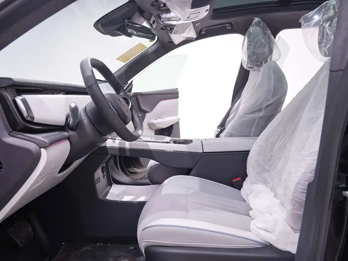 Voyah Auto Voyah Zhiyin Long Range Super Charging Edition 2026 — фото 21