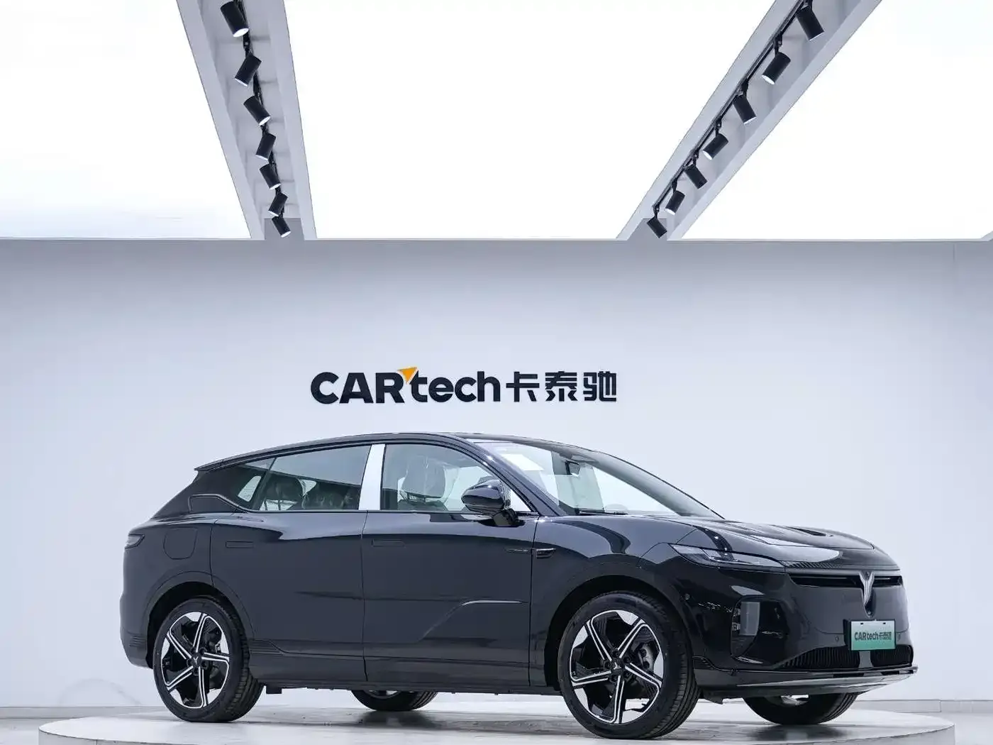 Voyah Auto Voyah Zhiyin Long Range Super Charging Edition 2026 — фото 7