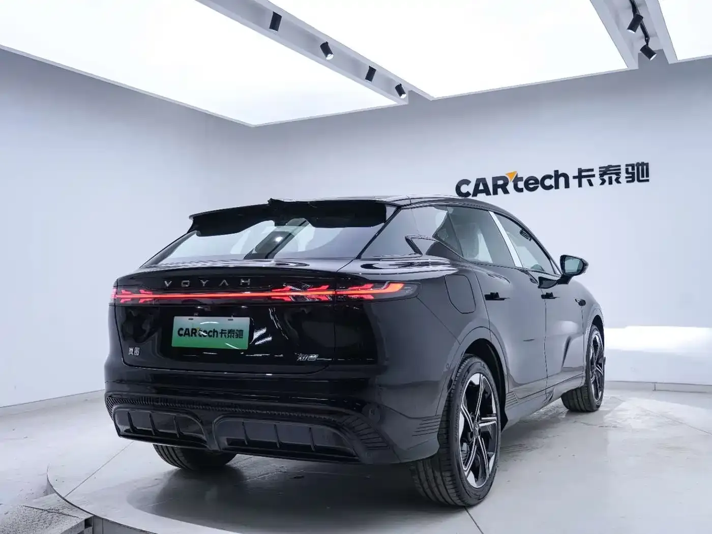 Voyah Auto Voyah Zhiyin Long Range Super Charging Edition 2026 — фото 18
