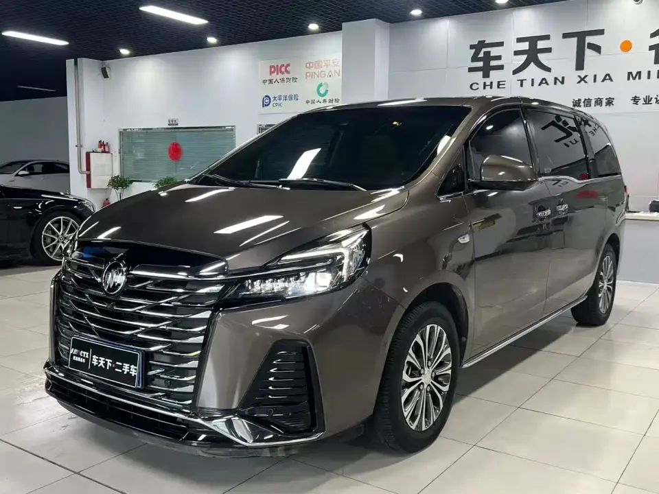 Buick GL8 Land Business Class Smart Premium 2023