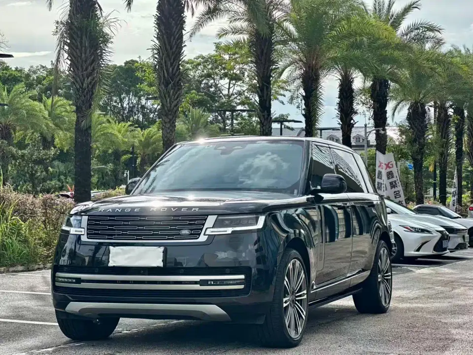 Land Rover Range Rover 3.0 L6 400PS Golden Age Long Wheelbase 2023