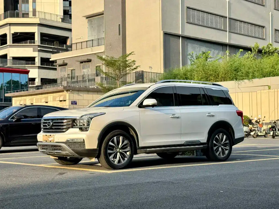 GAC Trumpchi GS8 320T 2WD Luxury Smart Connect (7-seater) 2019