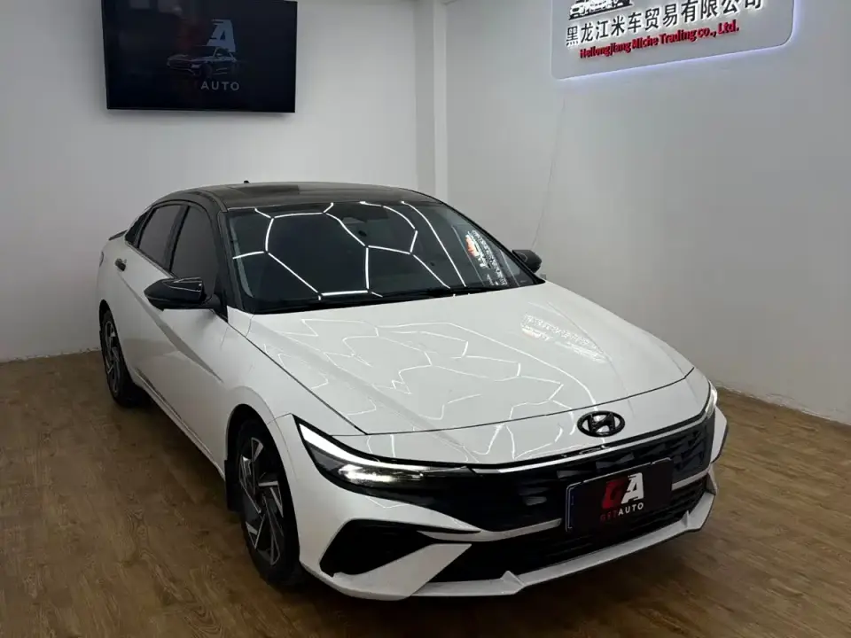 Hyundai Elantra Model 1.5L CVT LUX Premium Edition 2023