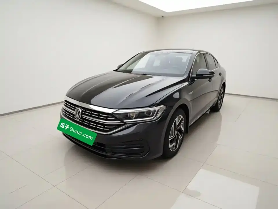 Volkswagen Sagitar 300TSI DSG Surpass Edition 2024