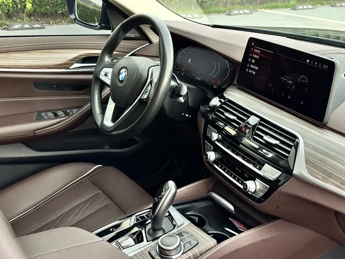 BMW 5 Series Facelift 530Li Leading Luxury Package 2022 — фото 16