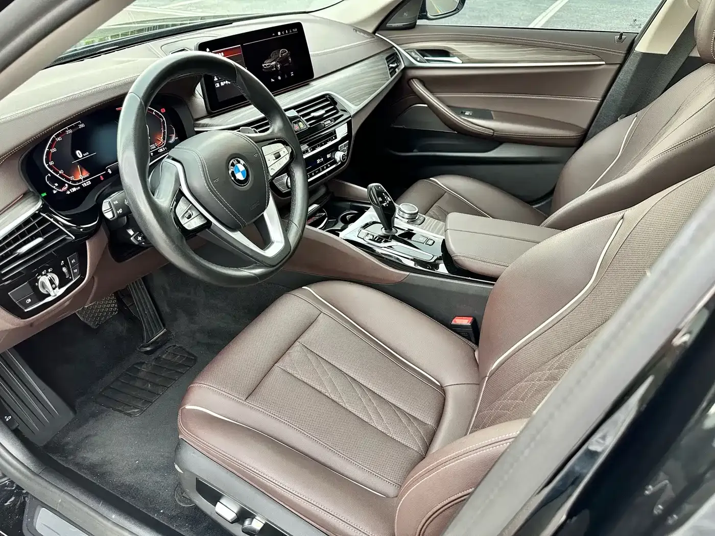 BMW 5 Series Facelift 530Li Leading Luxury Package 2022 — фото 10