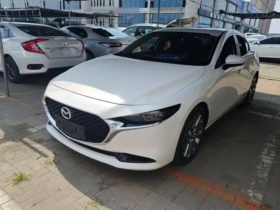 Mazda Mazda3 Axela 2.0L Automatic Quality Shine 2022