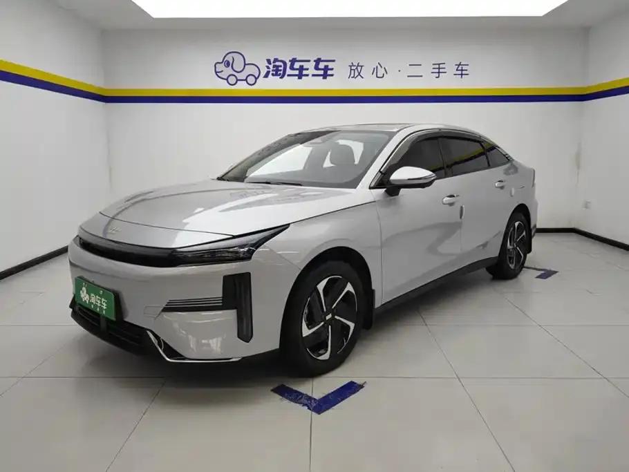 Geely Galaxy Galaxy L6 EM-i 140km Starship Edition 2025