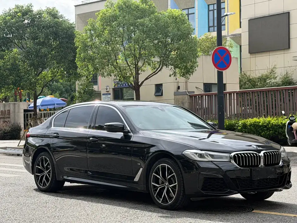 BMW 5 Series Facelift 530Li Premium M Sport Package 2022