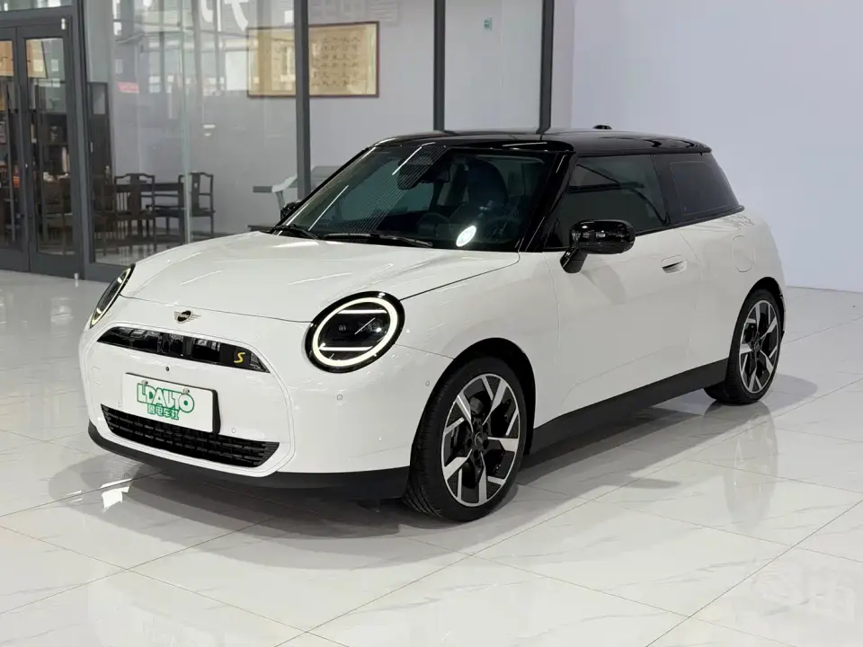 Mini Electric MINI COOPER Facelift 463km COOPER SE Artist Trim 2025