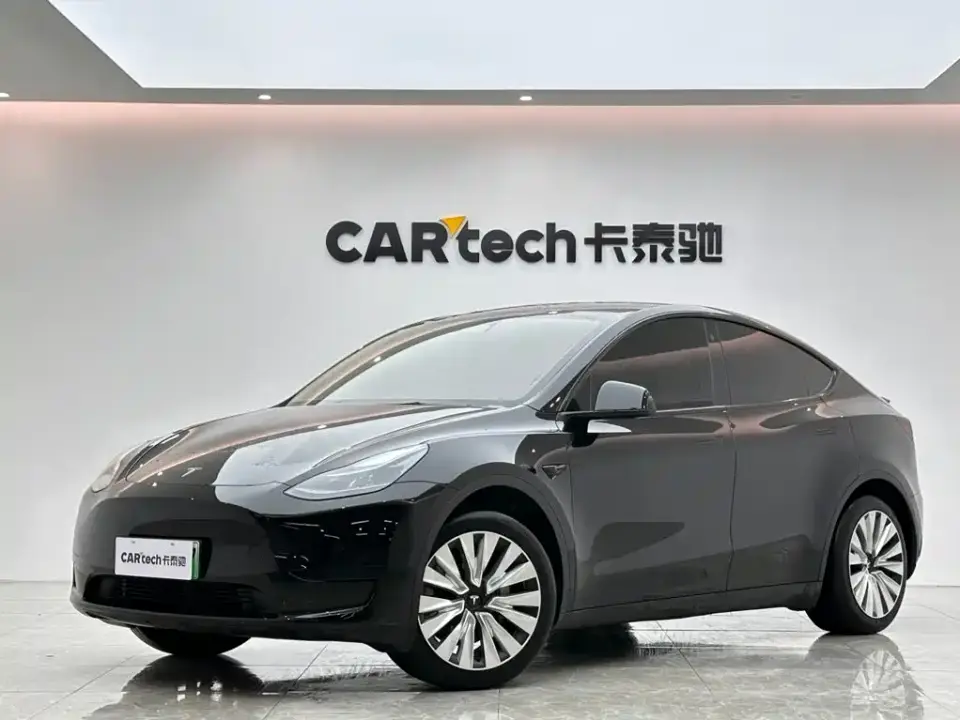 Tesla Model Y Rear-Wheel Drive Edition 2024