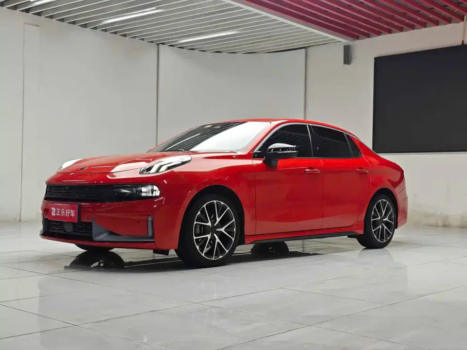 Lynk & Co 03 2.0TD Auto Power Pro Version 2020