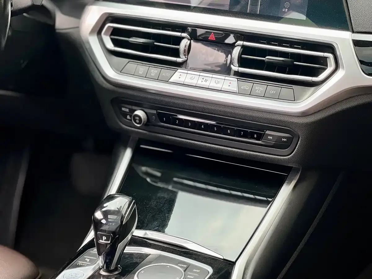 BMW 3 Series 320Li M Sport Package 2020 — фото 11